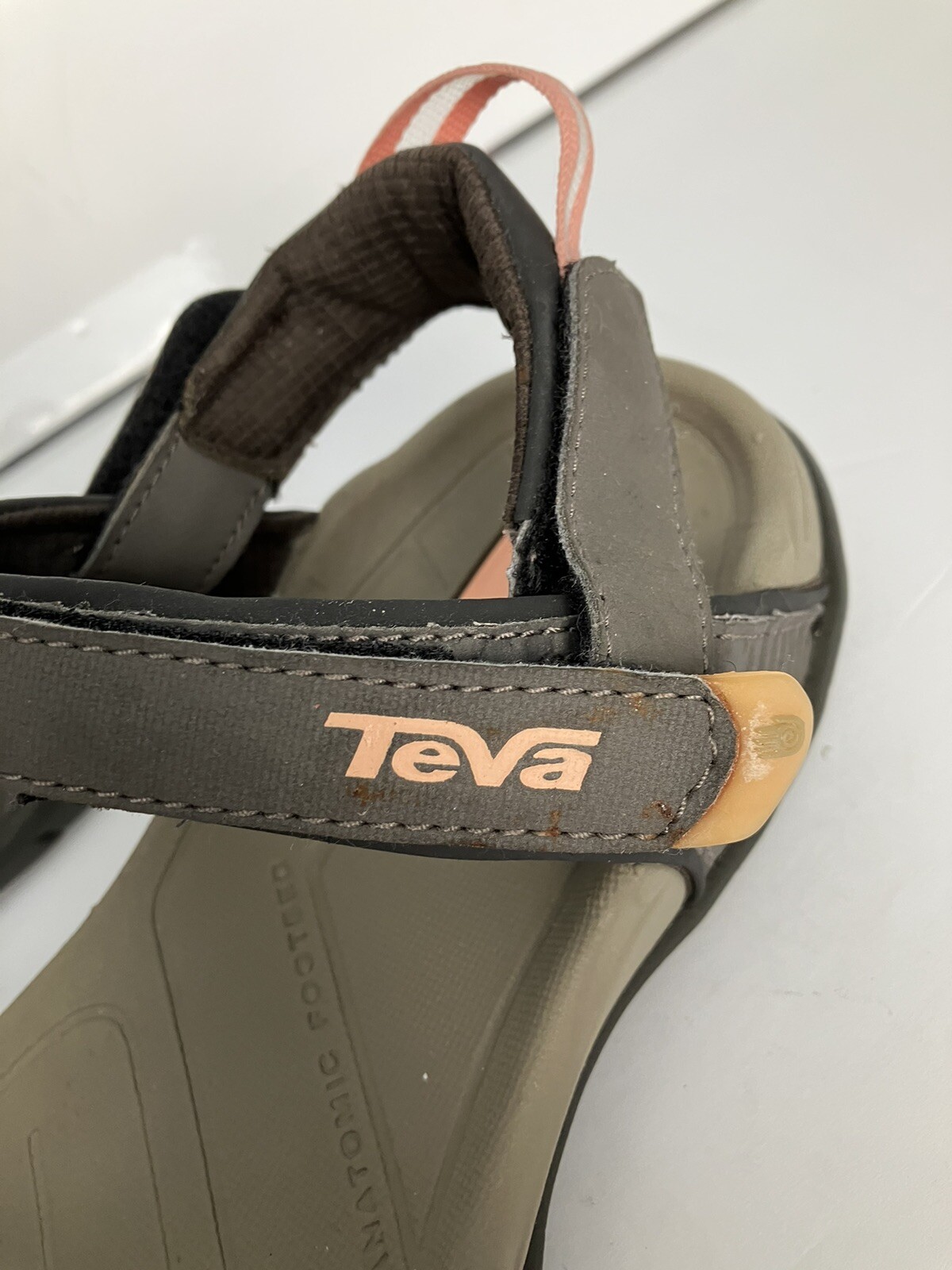 Teva Numa Waterproof Adjustable Sport Sandals Gray/Peach Women's Size 9