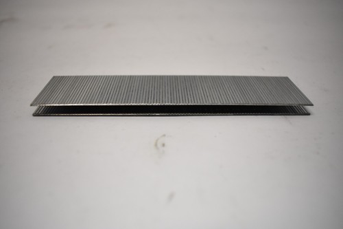 3.000 Stanley Bostitch SX50351-1/4G 1-1/4" Bein 18 Stärke 7/32" schmale Heftklammern - Bild 7 von 8