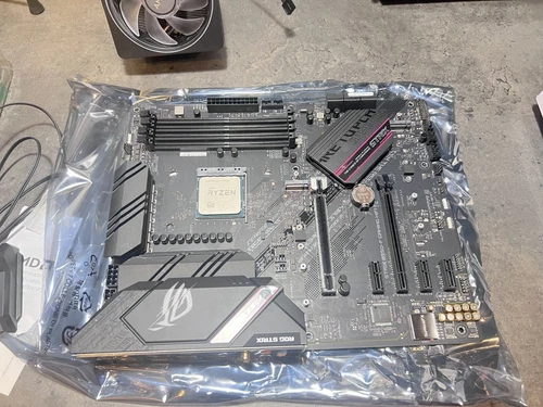 Amd Ryzen 9 3900x + Motherboard + 64 Gb Ram DDR 4 COMBO