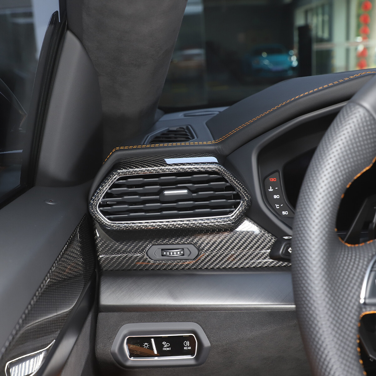 Carbon Fiber Side Air Outlet Vent Cover Trim Fit For LAMBORGHINI URUS 2018-2021