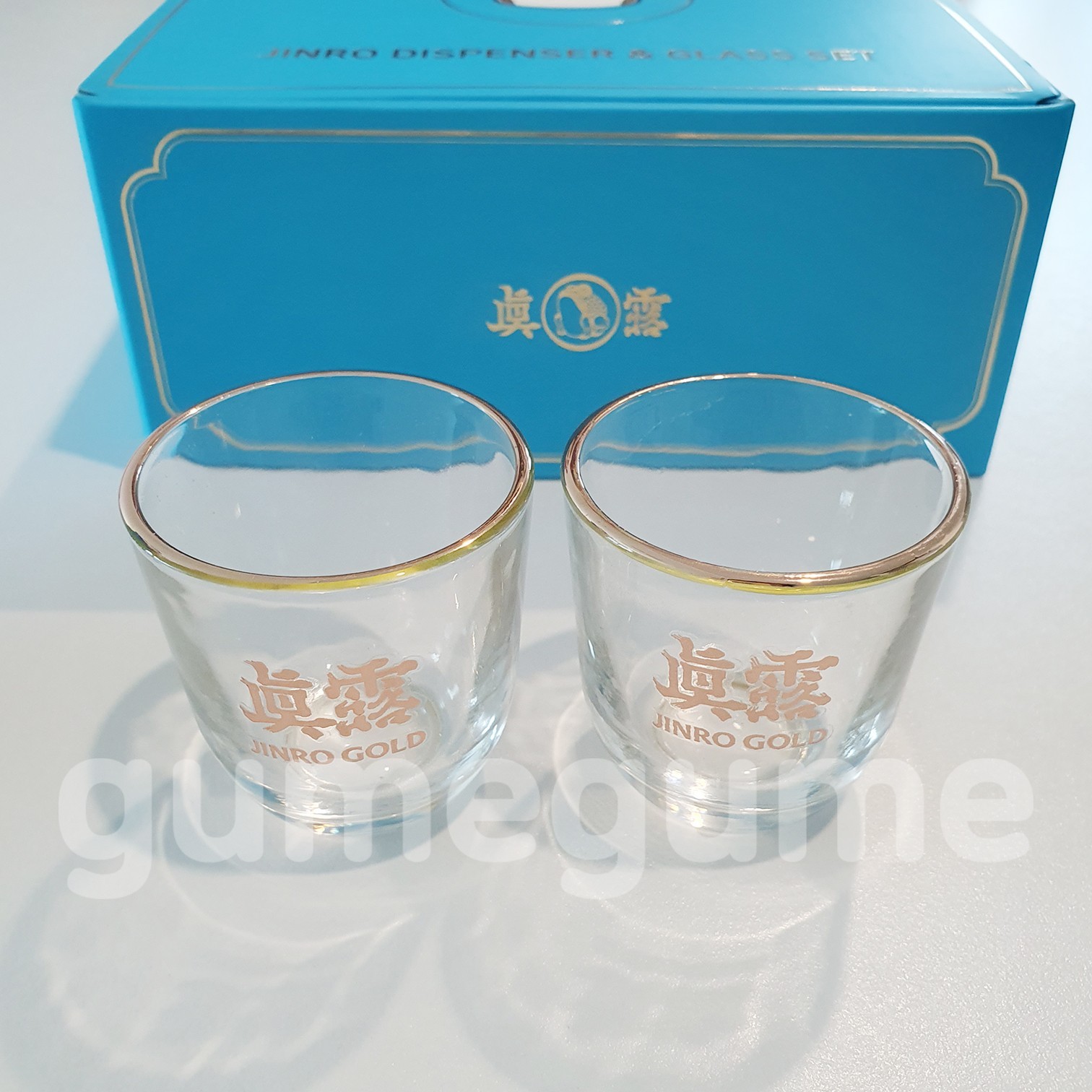 Hite Jinro Toad Frog Soju Automatic Dispenser & 2 Gold Shot Glass