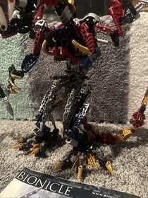 Bionicle Vezon and Kardas 10204 MINT READ