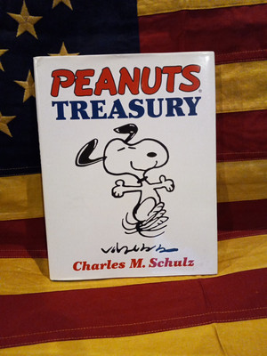  Peanuts Treasury 2000 Charles M Schultz  Charlie Brown Snoopy HC DJ