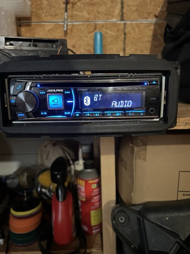 Alpine CDE-147BT Receiver Stereo