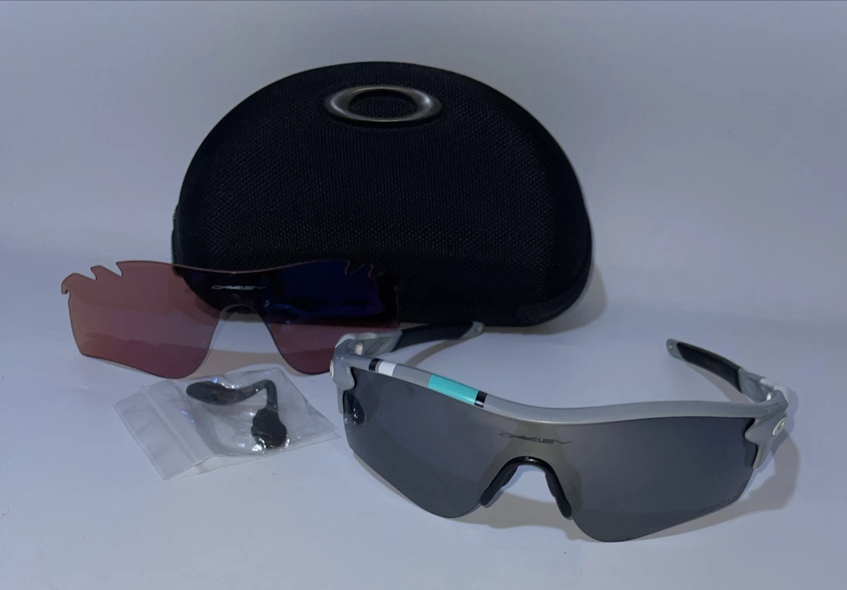 小物 00s OAKLEY RadarLock Path y2k archive 00s OAKLEY RadarLock Path y2k archive