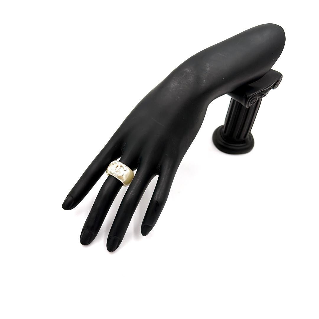 Auth CHANEL Coco Mark Ring Womens Ivory Size 15 Genuine Luxury Jewelry thumbnail 8