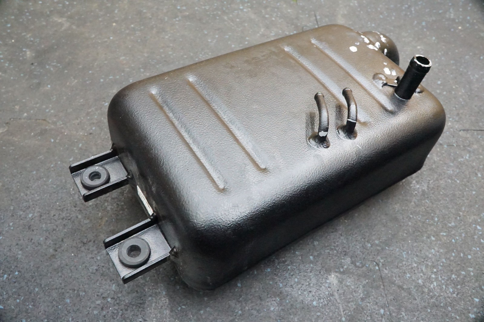 Header Coolant Tank Assembly 266733 OEM Ferrari FF 2011-16