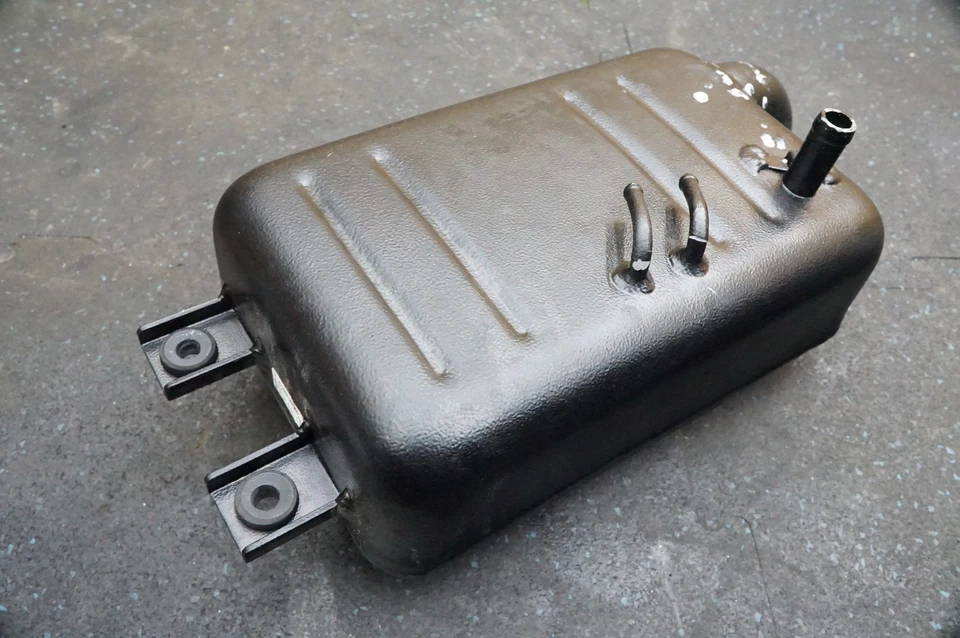 Оригинальный коллектор бак охлаждающей жидкости в сборе 266733 Ferrari FF 2011-16 - Изображение 3 из 4