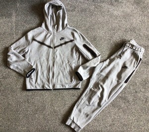 boys nike tech joggers