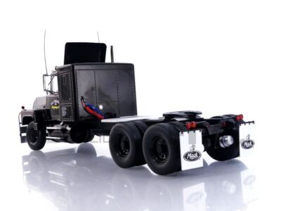 ROAD KINGS 1/18 - MACK RL700L - 1974 RK180171BK ROAD KINGS 1/18 - MACK RL700L - 1974 RK180171BK