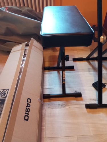 pianoforte digitale 88 tasti pesati, marca CASIO, nuovo e sedia 480€ trattabili - Foto 3 di 4