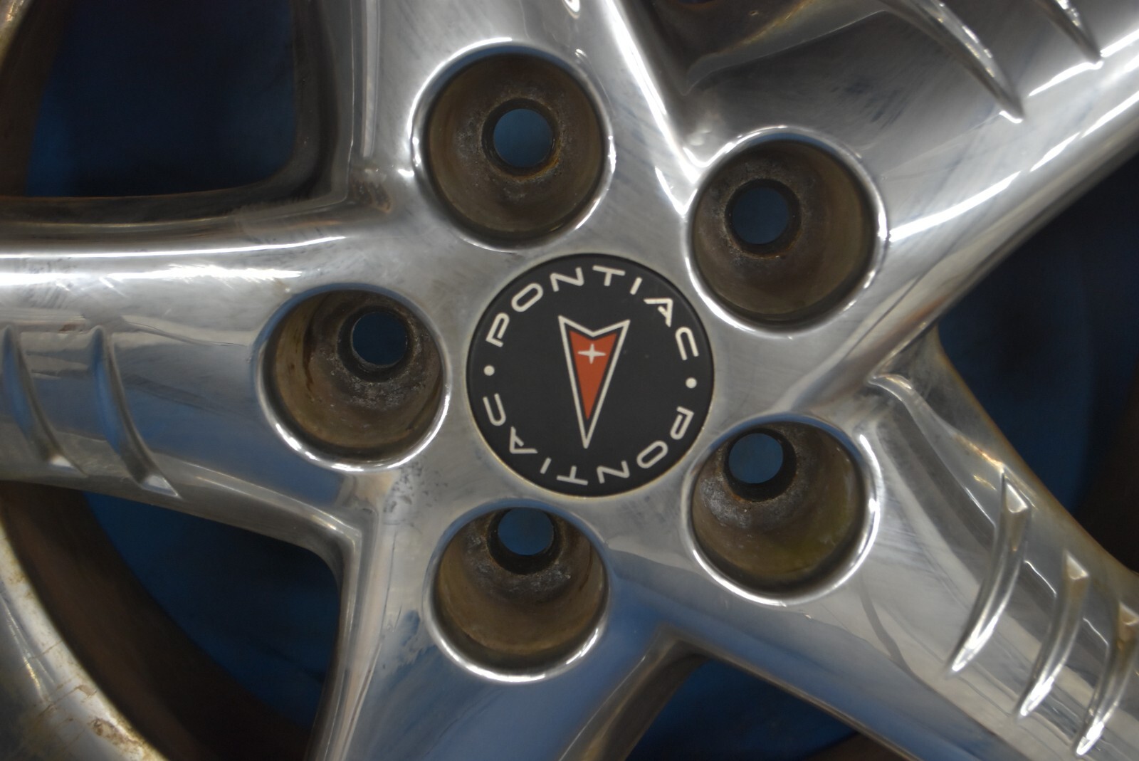 Factory Pontiac Rims Pontiac Grand Am 1999-2005 Used OEM Wheel 16x6.5 Factory 16