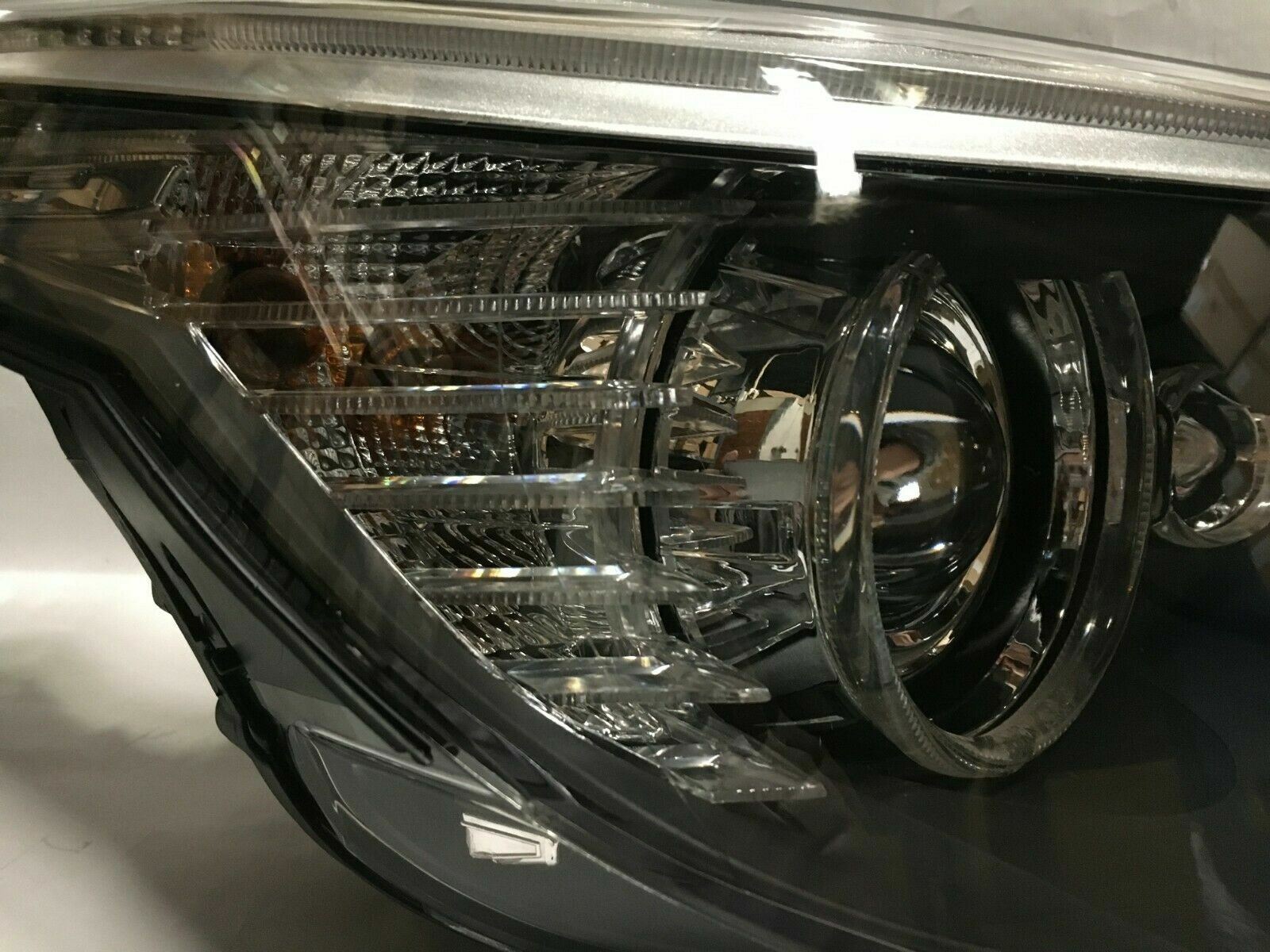 HEADLIGHT HID Xenon AFS RH Side Fit 2007-2010 BMW 5 Series 