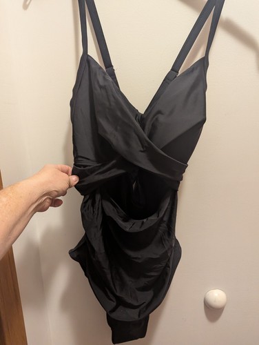 Eomenie Women's Large One Piece Black Swimsuit With Cross Strap Back And Peek A - Picture 10 of 13