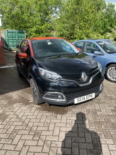 Renault Captur spares or repairs - Picture 1 of 10