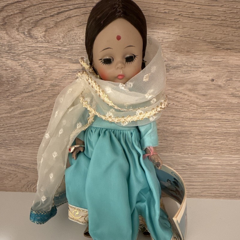 Madame Alexander Dolls of the World India Girl Doll 8" 1950s Removable Outfit