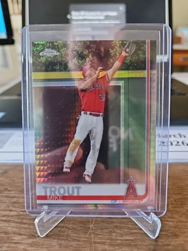 2019 Topps Chrome - Mike Trout Prizm Refractor Card #200