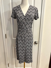Talbots Women's XS Black/White Chevron Knit Stretch V-Neck Pencil Dress