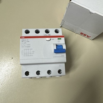 ABB F204 A-25/0,3 Fehlerstromschutzschalter 2CSF204101R3250