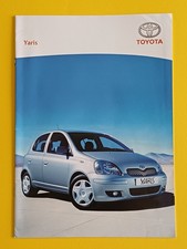 brochure 2005 (15 pages TOYOTA YARIS dont YARIS TS 105 VVT-i (21 x 29,7 cm)
