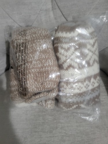 MUK LUK Set Of 2 Shea Butter Chunky Slipper Socks Neutral Small Med NEW A457869 - Picture 2 of 3