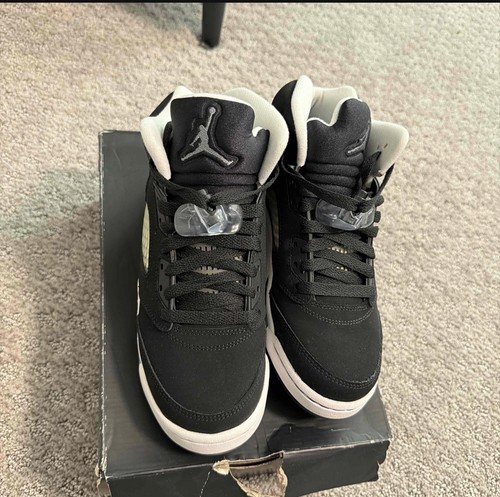 Jordan Air Jordan 5 Retro GS 5.5Y Black/White/Grey Leather High Top 440888-035