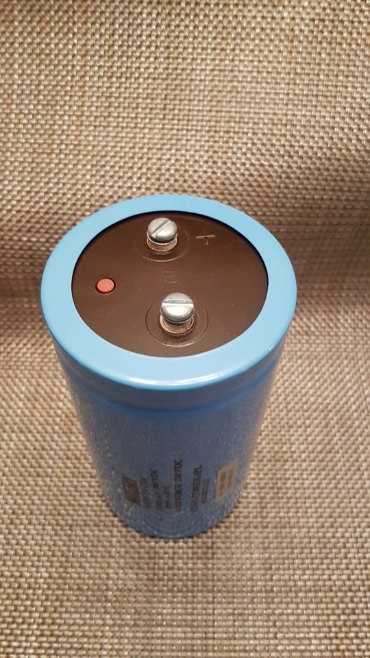 MALLORY Capacitor CGS552T200X5L3PL set of 12 pieces - Изображение 2 из 2