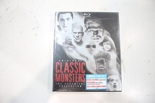 Universal Classic Monsters: The Essential Collection (Blu-ray)