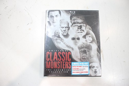 Universal Classic Monsters: The Essential Collection (Blu-ray) - Picture 1 of 5