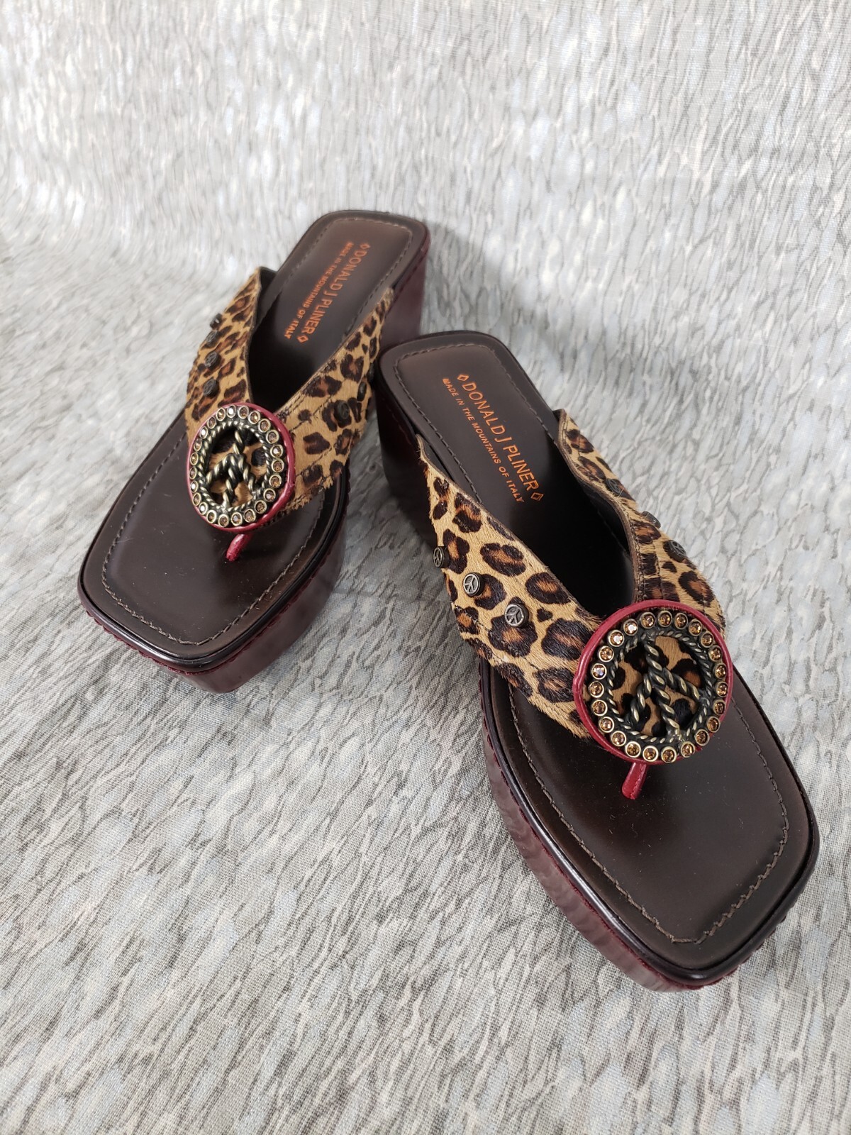 Donald Pliner Sign2-H508 Animal Print Calf Hair Peace Sign Sandal Size 11M  | eBay