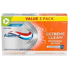 Aquafresh Extreme Clean Whitening Action Fluoride Toothpaste, 5.6 Oz, 3 Pack