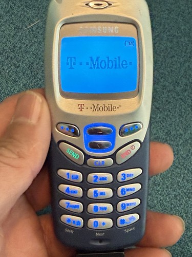 Teléfono Celular Portátil Doble Banda SAMSUNG T De Colección Modelo SGH R225M - Imagen 2 de 6