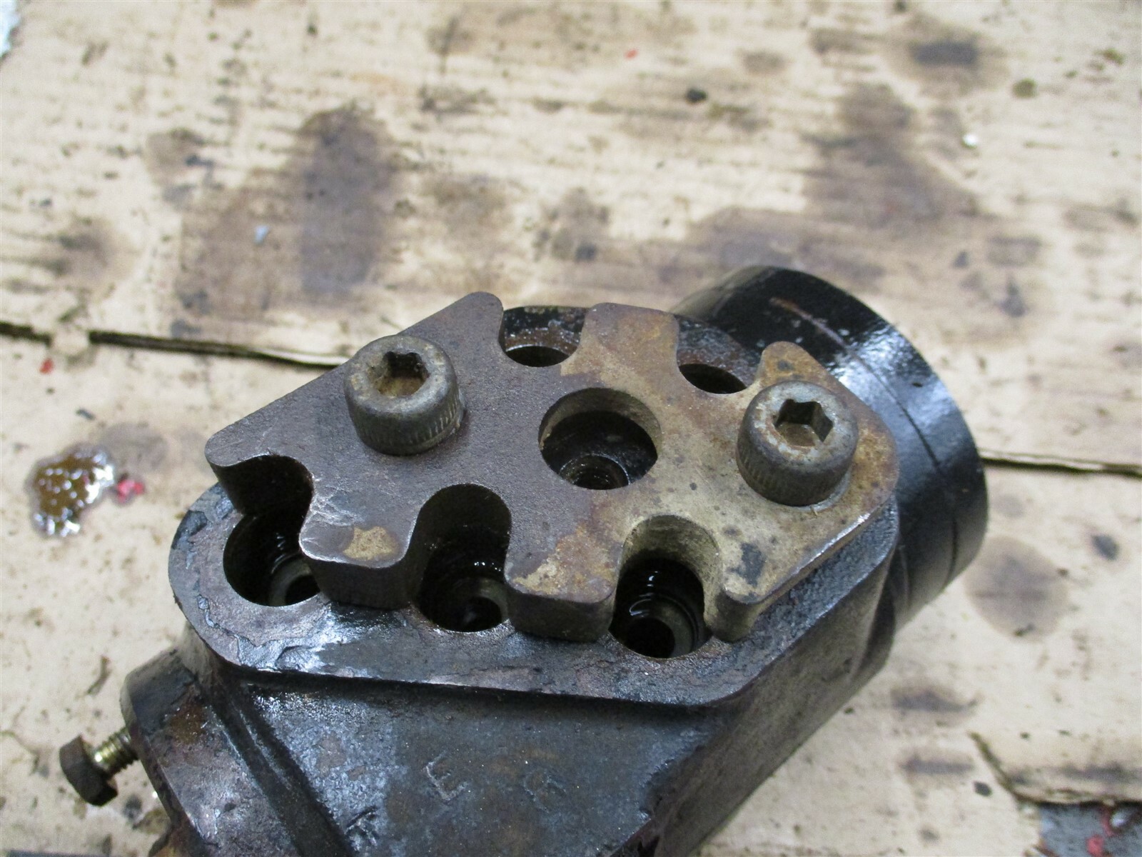 John Deere X748 Steering Valve AM148274 for sale online | eBay