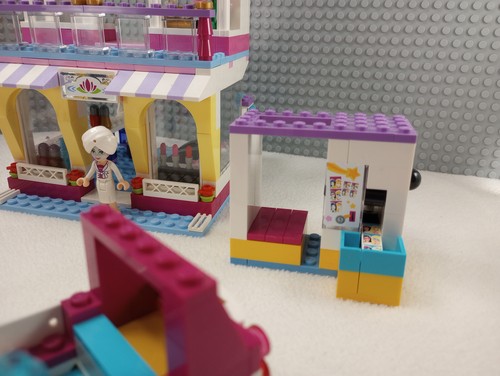 LEGO: 41058 - Heartlake Shopping Mall - 6 kleine Zubehörteile fehlen - schneller Versand - Bild 4 von 22