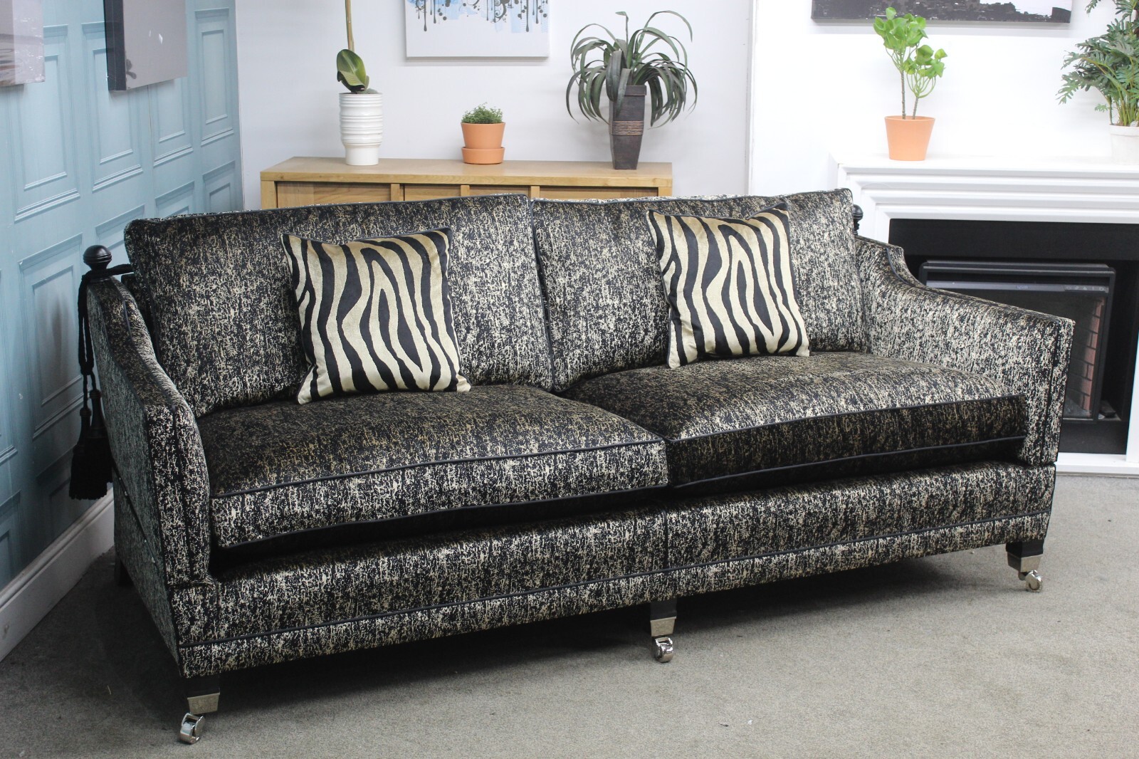 DURESTA, TRAFALGAR 3 SEATER SOFA IN DONATELLA BLACK & GOLD FABRIC RRP £