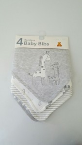 pack of baby bibs