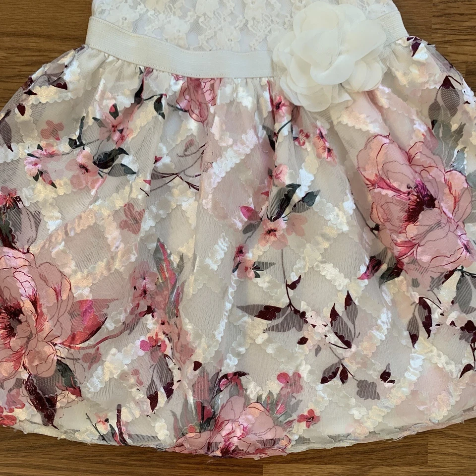 Vestido de Fiesta The Children’s Place Niñas Talla 4 XS Primavera Pascua Verano Vestido Usado en Excelente Condición! Foto 2 de 4