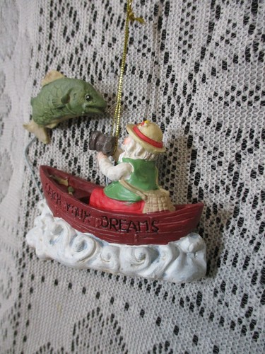 Catch Your Dreams - Fishing Theme Ornament - Picture 2 of 5