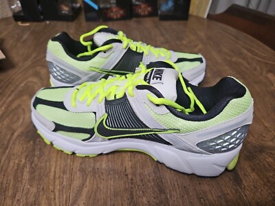 Nike Men's 10.5 Zoom Vomero 5 'Life Lime' Volt Green White Black