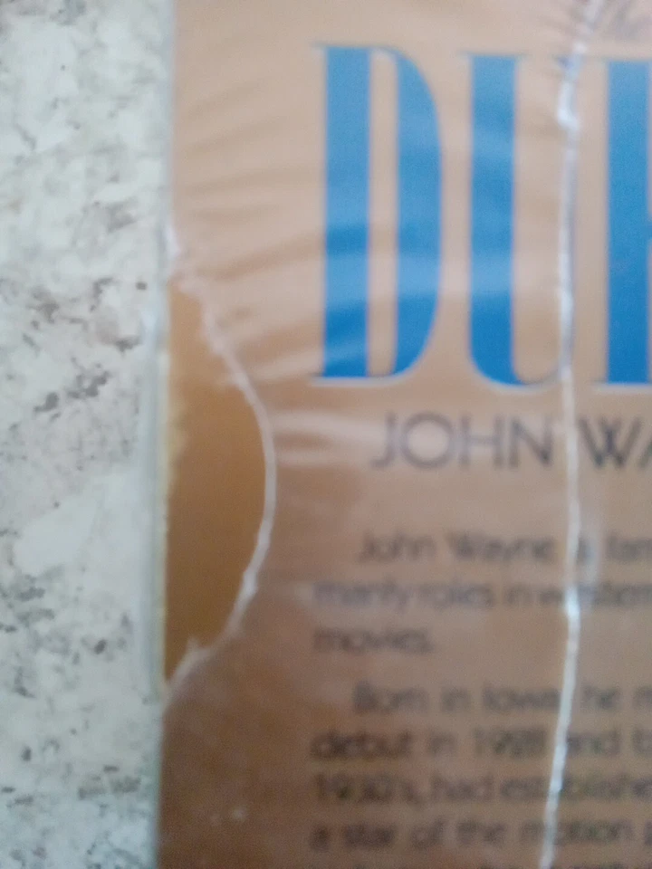 John Wayne The Duke 4 Tape VHS Set Factory Sealed (small slit on Side see photo) - Image 3 of 4