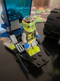 Lego Space Unitron: 1787 Crater Cruiser - No Yellow Helmet w/Instructions