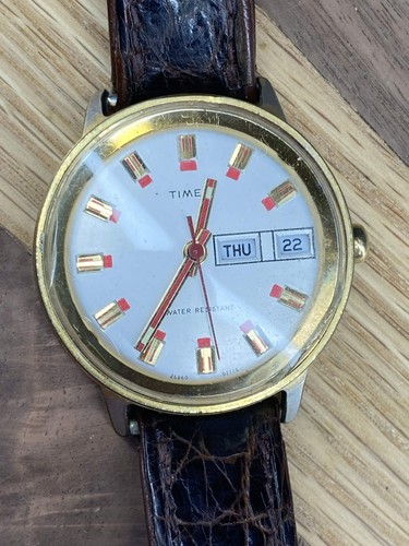 Vintage Timex Marlin Mechanical Watch Day Date 1974 Ref 26860 - Running