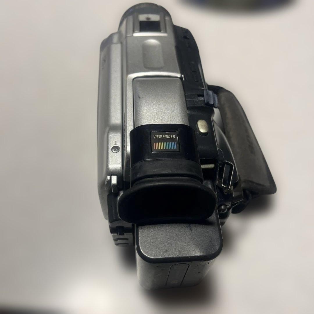 Sony Handycam DCR-TRV18 Silver Camcorder Video Camera MiniDV 10x