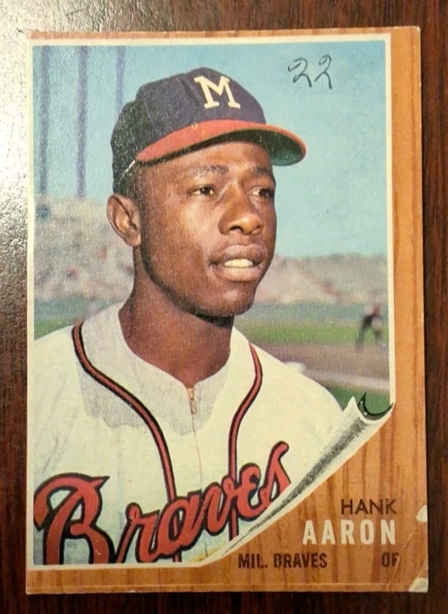1962 Topps Hank Aaron #320 | Milwaukee Braves