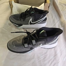 Nike Kyrie 8 GO GS Orca Shoes in Black/White/Menta Size 7Y DQ8076-001 NEW