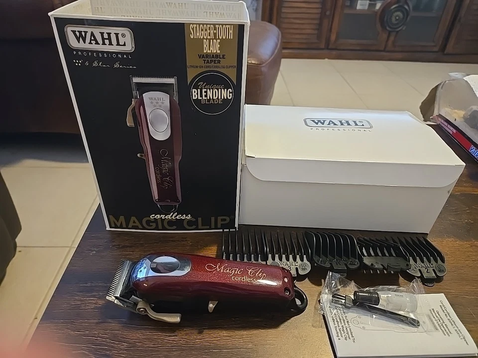 Wahl Professional 5 Star Cordless Magic Clip Hair Clipper 8591L1 - RED - Image 2 of 4