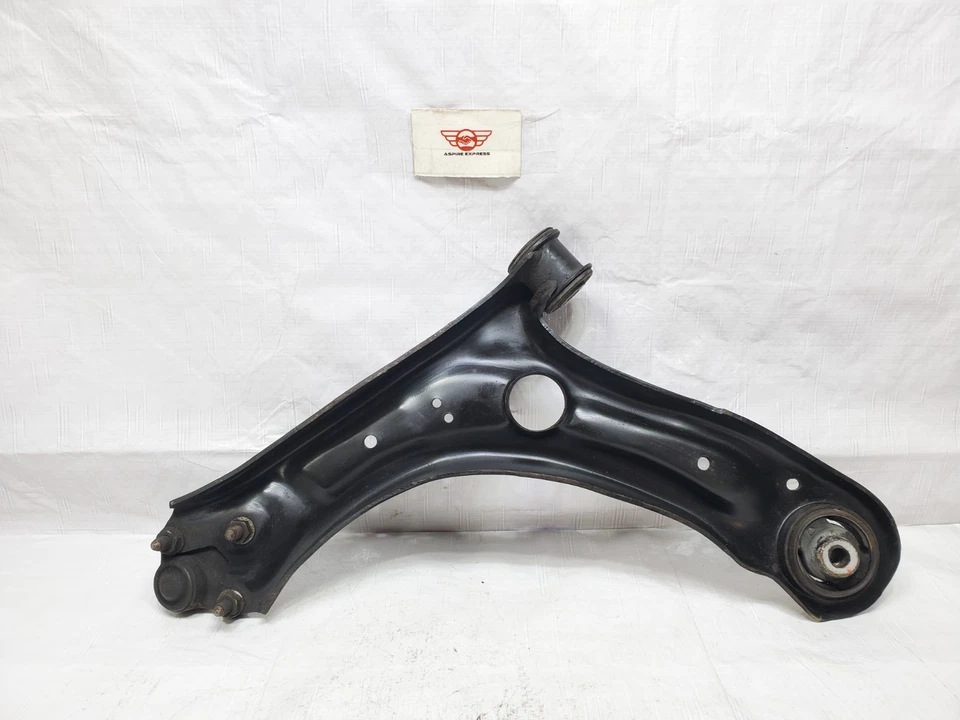 Brazo de control inferior pasajero delantero derecho Volkswagen Jetta 2011-2018 5C0407152D Foto 4 de 4