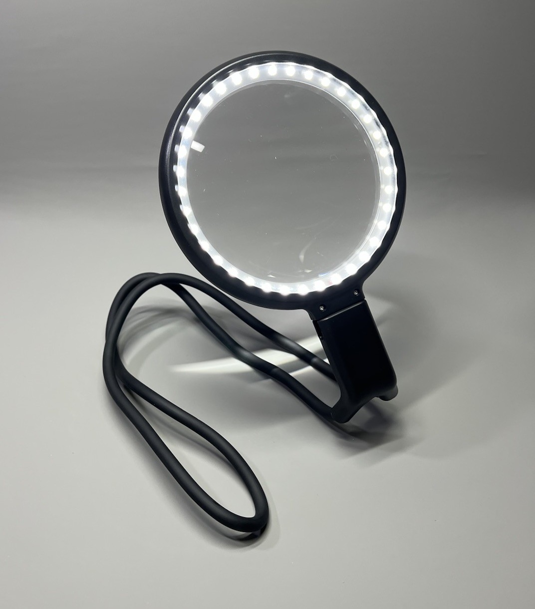 Hands Free Neckband Magnifying Glass 10X Large View Area 13cm Round With Light