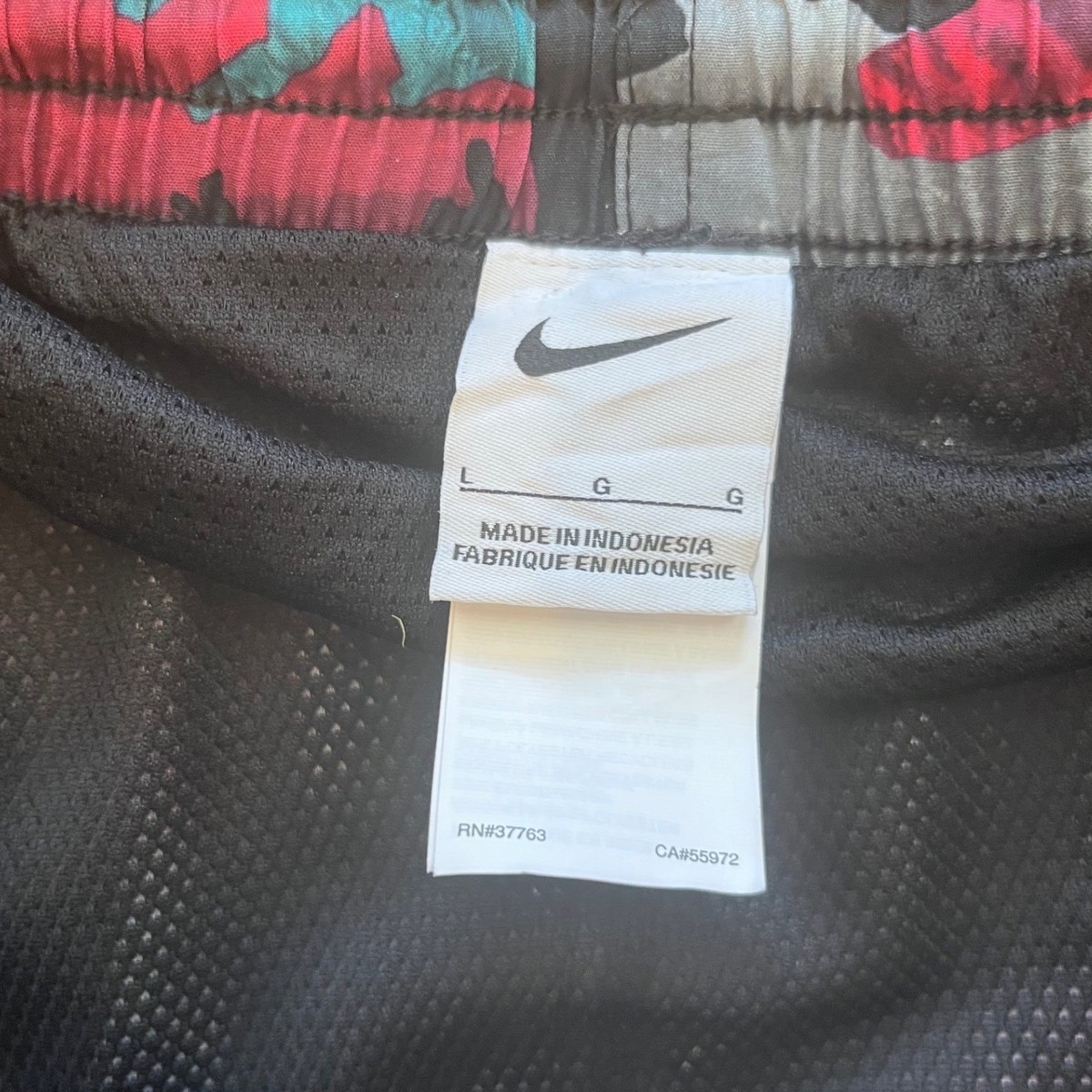 Nike Swim Trunks Mens Large Camo 4-Way Stretch Board Shorts