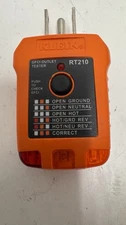 KLEIN TOOLS RT210 OUTLET RECEPTACLE TESTER WITH GFCI BUTTON MADE IN USE TOOL